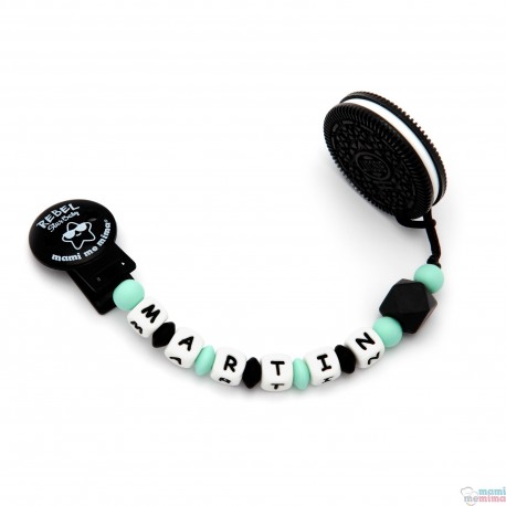 Pack Mordedor Biscuit Black + Sujeta Chupetes Mordedor Personalizado de Silicona Rebel Baby
